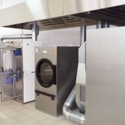 Vue de la buanderie : Zone séchage