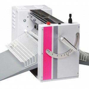 LAMINOIR ÉLECTRIQUE À TABLETTE INOX pour cuisine professionnelle