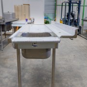 Table-inox-entrée-LV-capot-Occasion-Corbé-Cuisine-Professionnelle-n3 (1 sur 1)-2